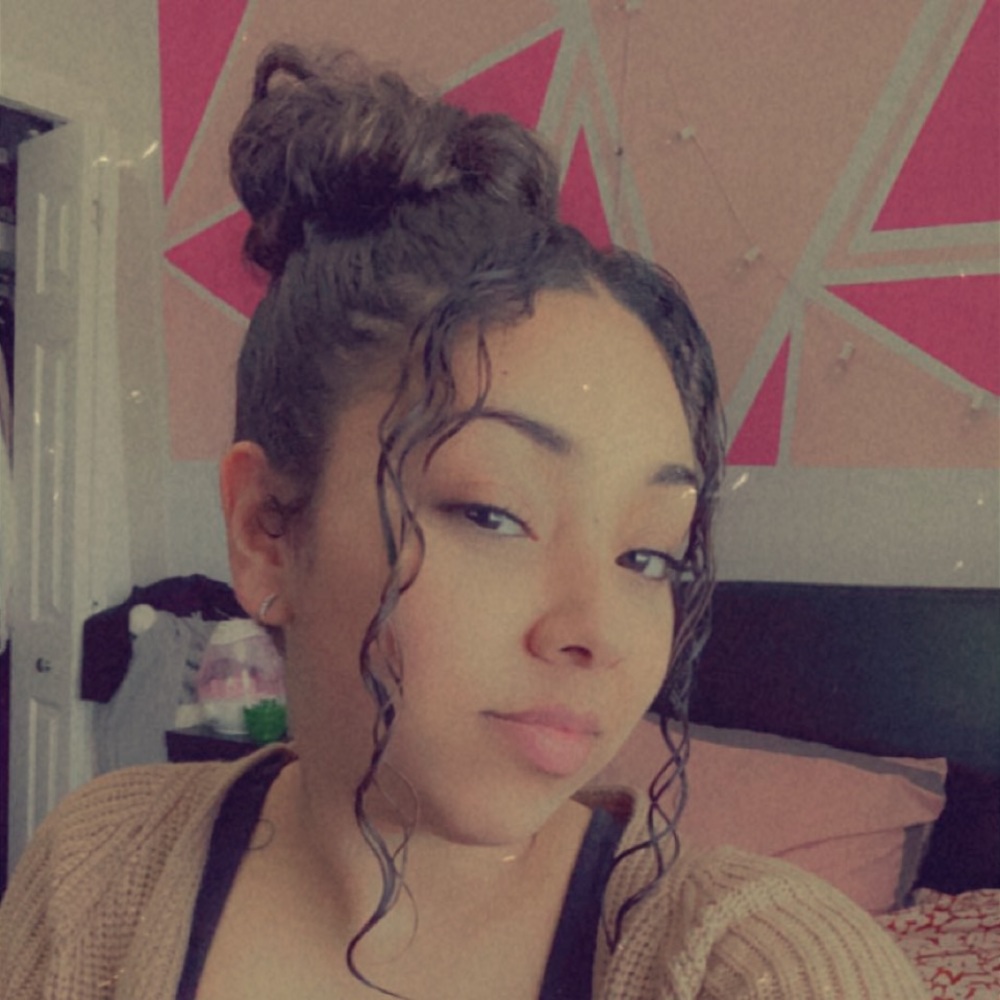 Meet your Posher, Danielle